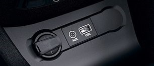 Hyundai i20 Coupe: Conectividade (AUX & USB) Hyundai i20 Coupe: Conectividade (AUX & USB)