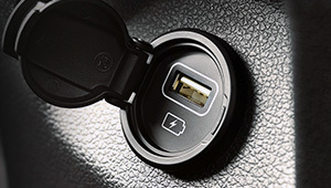 Hyundai Tucson: Rear USB port