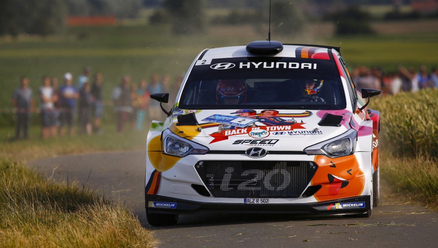 Hyundai Motorsport revela um i20 R5 mais poderoso e responsivo