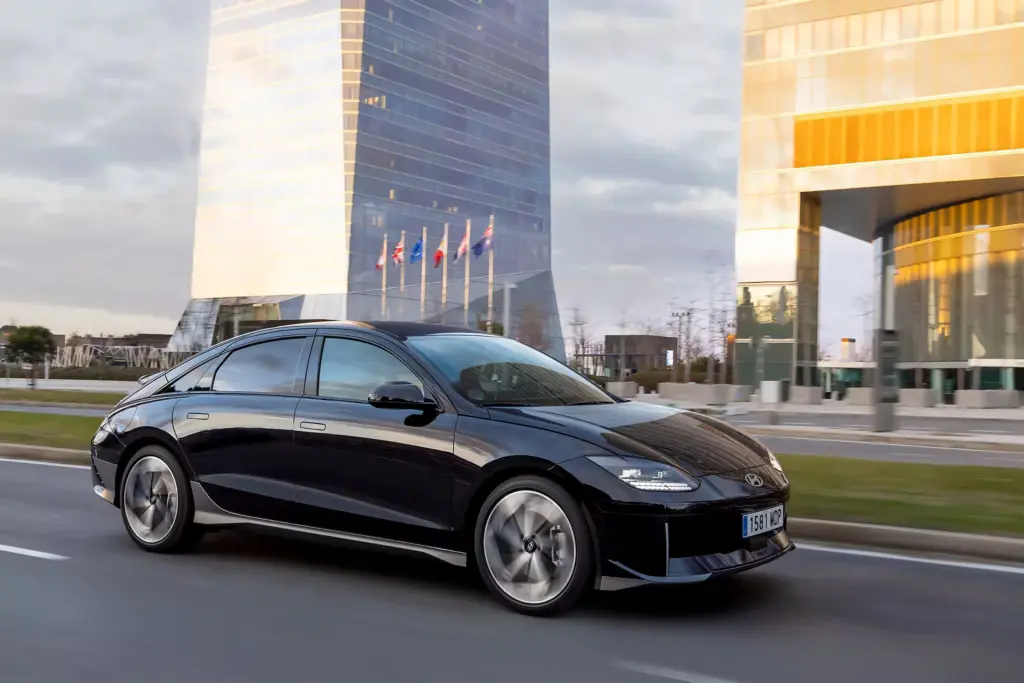Hyundai IONIQ 6 eleito World Car of the Year, Electric Vehicle os the Year e Car Design of the Year