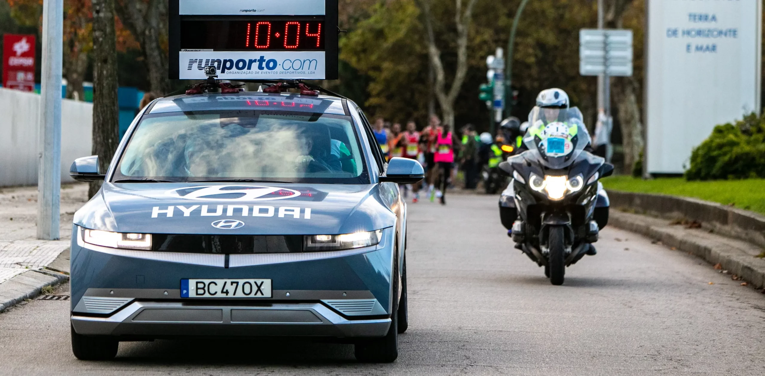 Hyundai impulsiona a Corrida da Mulher do Porto como viatura oficial