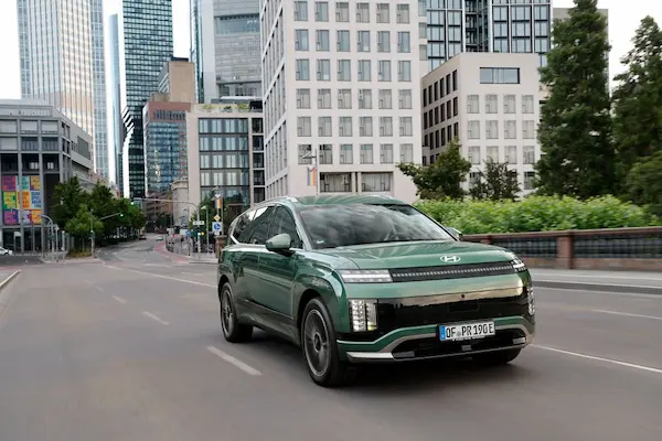 Novo Hyundai IONIQ 9 já está disponível em pré-venda com oferta de pack viagem