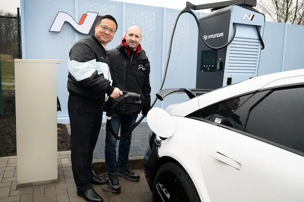 leva ‘Performance para Todos’ ao Nürburgring com novos N Hyper Chargers