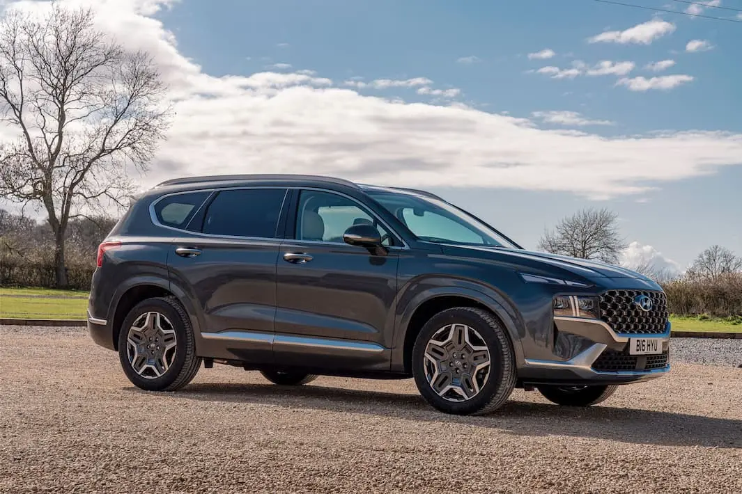 HYUNDAI reforça reconhecimento internacional com três distinções nos What Car? Electric Car Awards 2026